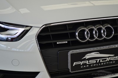 Audi A4 (8).JPG
