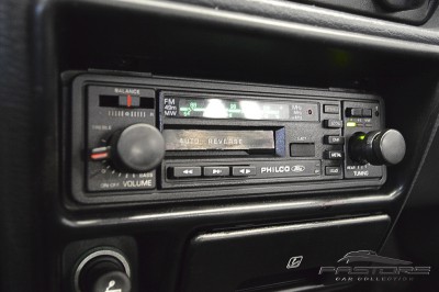 Ford Escort XR3 1987 (30).JPG